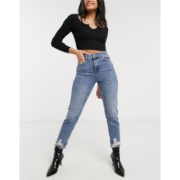 Topshop RIPPED HEM MOM JEANS ❤️IN STORES❤️ - Picture 3 of 5